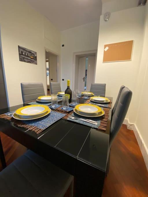 Casa Delle 5 Giornate Di Milano Apartment Bagian luar foto